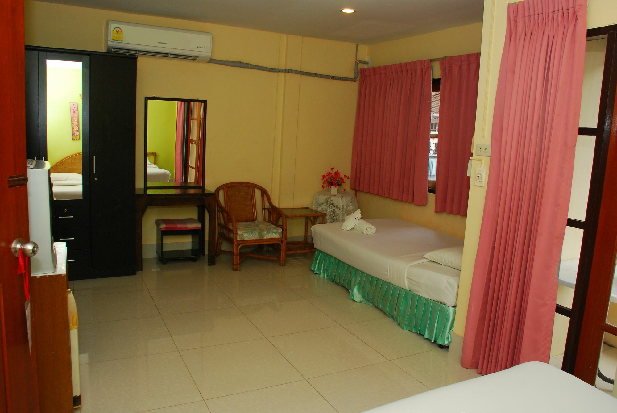 הואה הין Nilawan Guesthouse מראה חיצוני תמונה